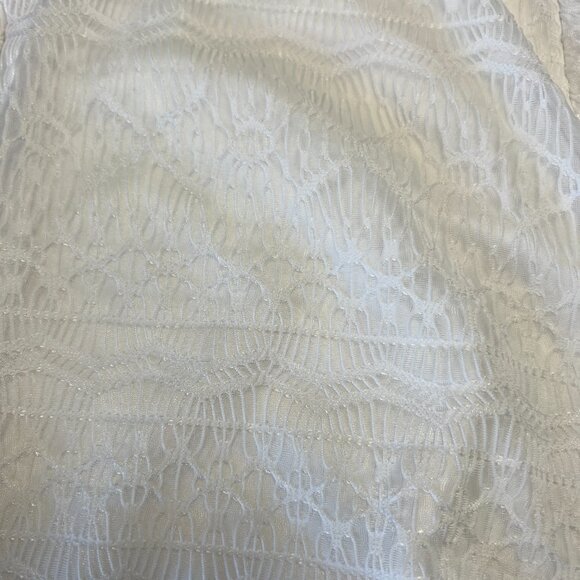 AGB Woman White Elastic front bottom SZ  1X  3/4 Sleeves/Lace Trim, Lined - Picture 4 of 11